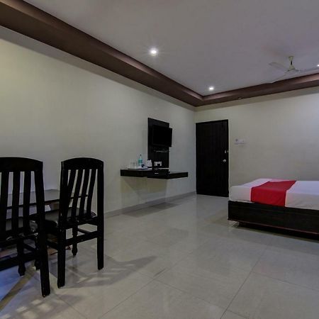 Oyo 16961 Sea Rock Hotell Visakhapatnam Exteriör bild