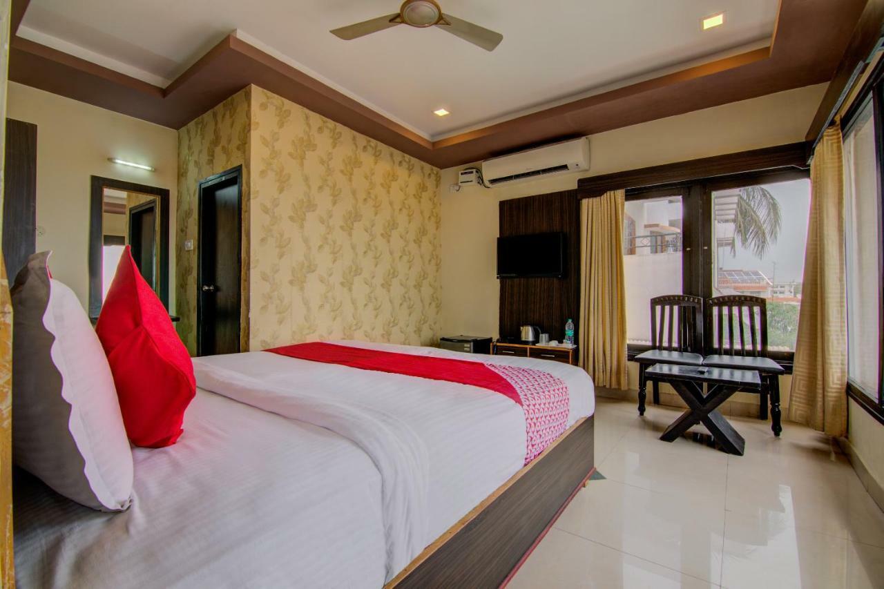 Oyo 16961 Sea Rock Hotell Visakhapatnam Exteriör bild